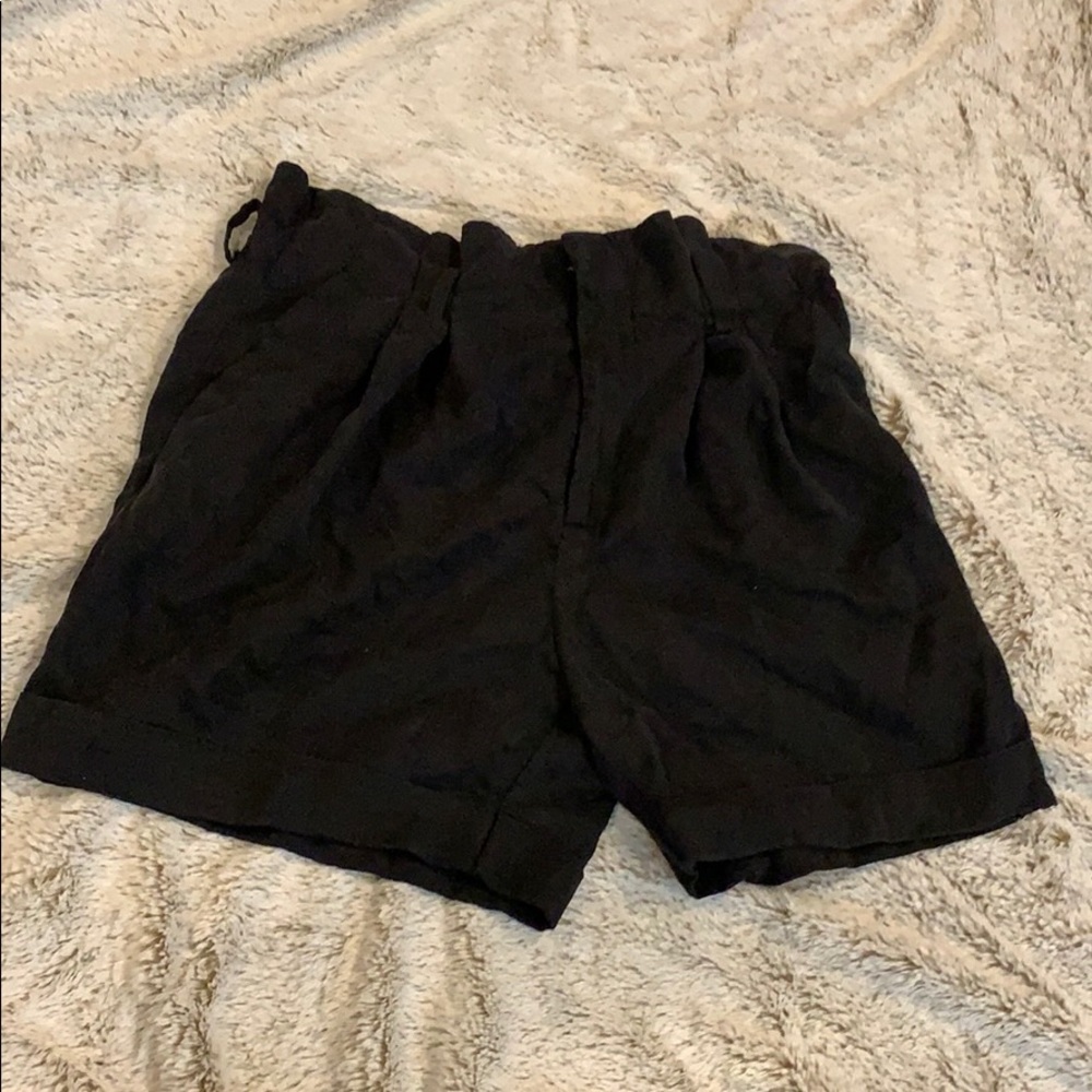 High waisted paper bag shorts